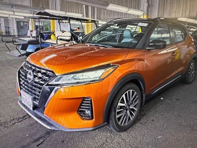 Certified 2023 Nissan Kicks SR w/ SR Premium Package FWD image 2