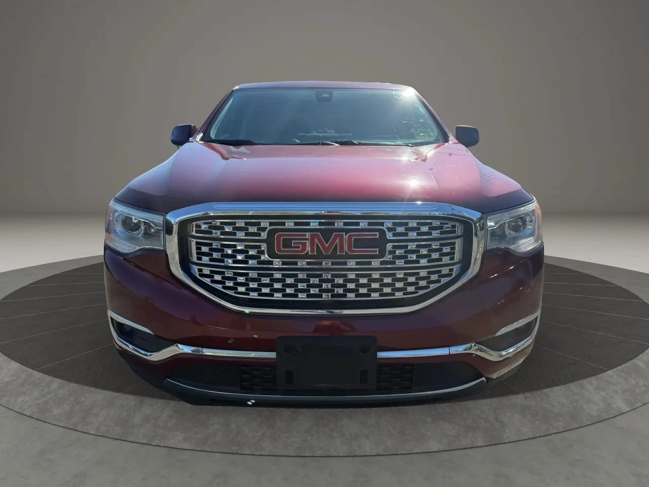 Used 2017 GMC Acadia Denali w/ Technology Package AWD/4WD image 2