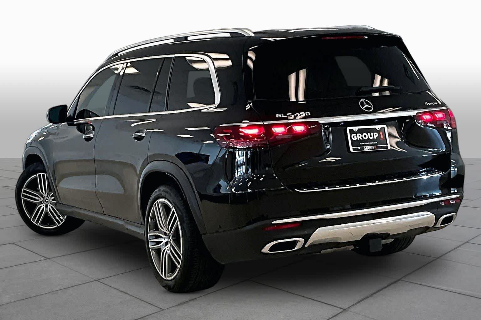 Used 2025 Mercedes-Benz GLS 450 4MATIC image 11