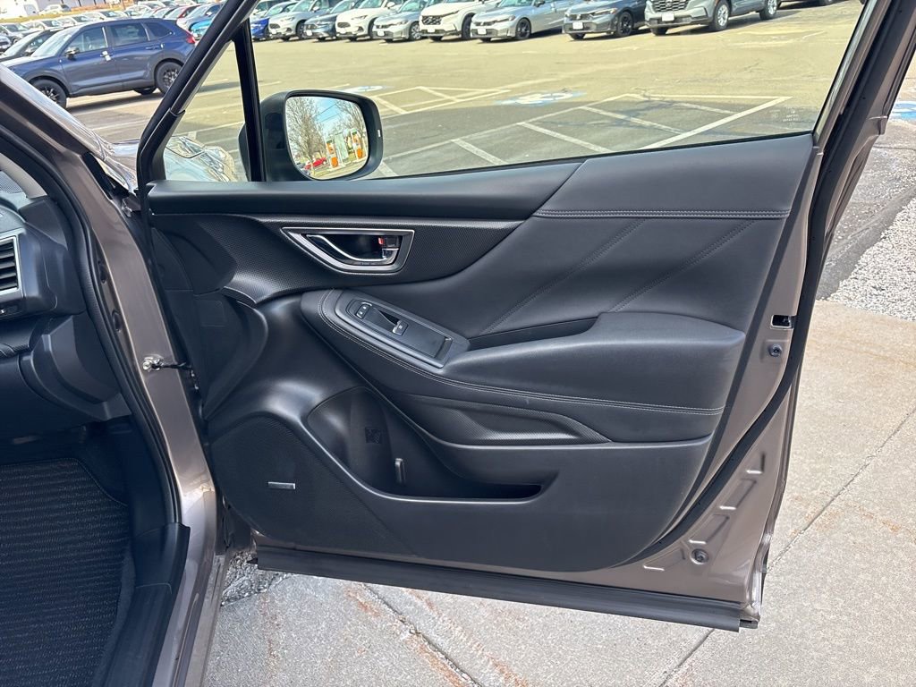 Used 2023 Subaru Forester Touring image 8