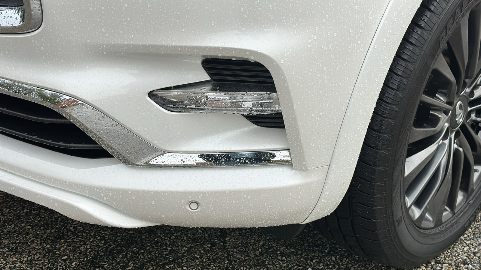 Used 2022 INFINITI QX80 Sensory image 5