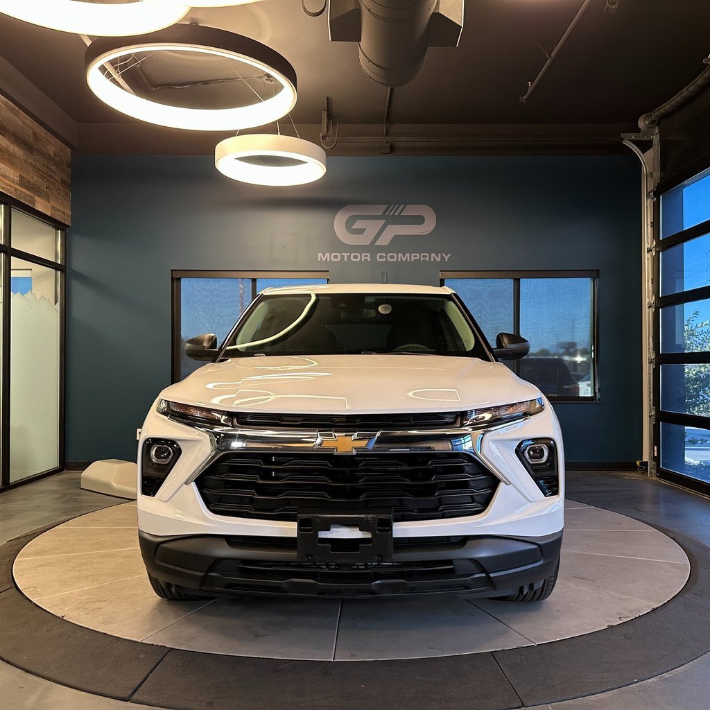 Used 2025 Chevrolet TrailBlazer LS w/ LS Convenience Package image 8