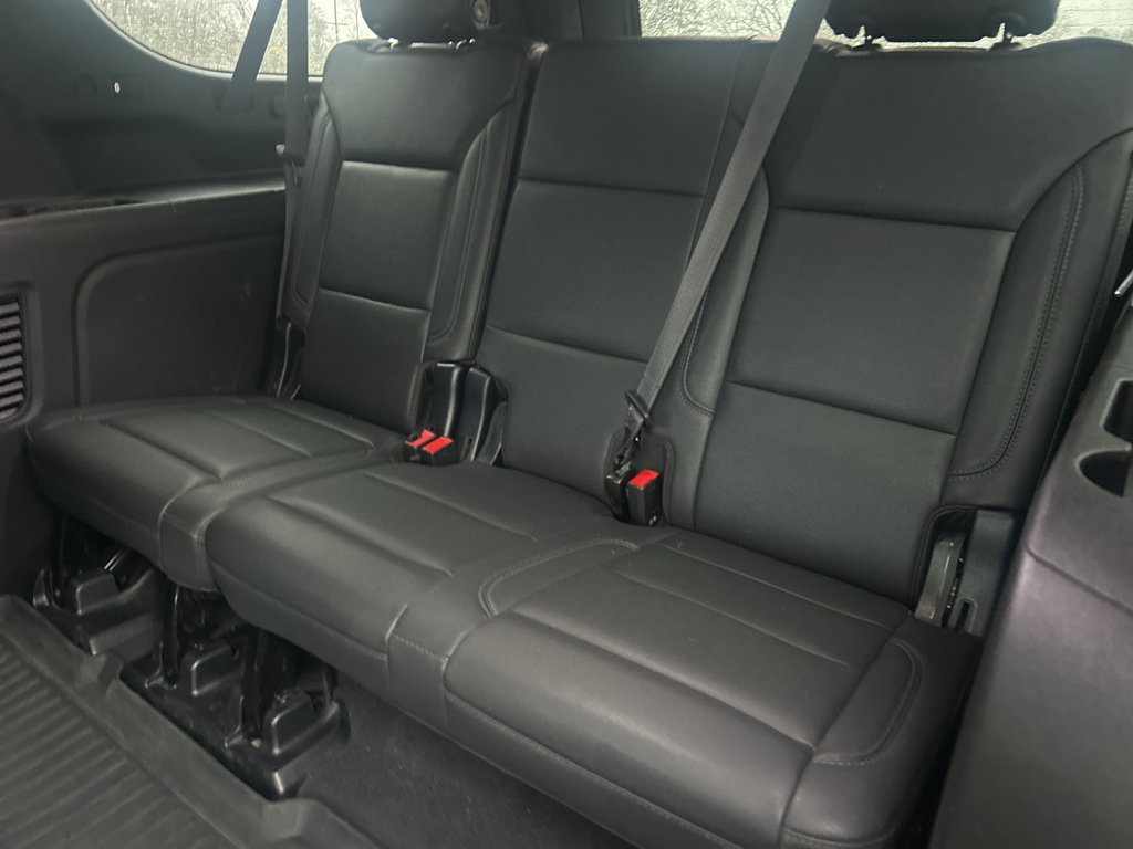Used 2023 Chevrolet Suburban Z71 image 18