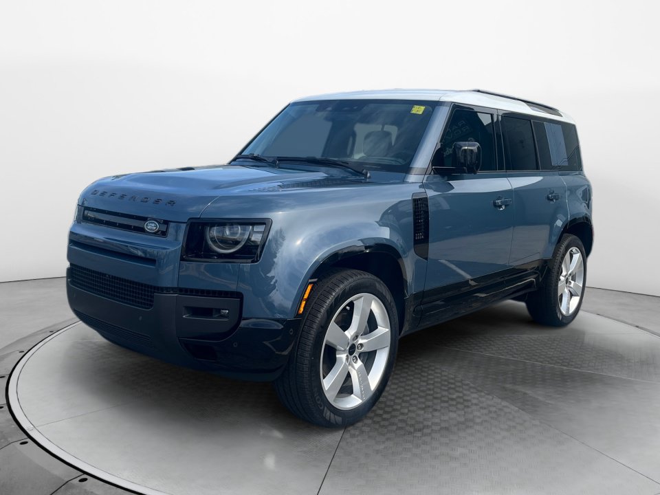 New 2026 Land Rover Defender 110 X-Dynamic SE AWD/4WD image 1