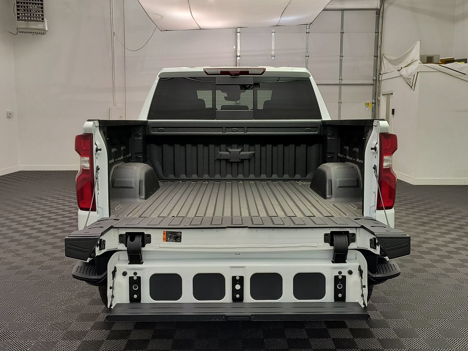 New 2026 Chevrolet Silverado 1500 ZR2 AWD/4WD image 21