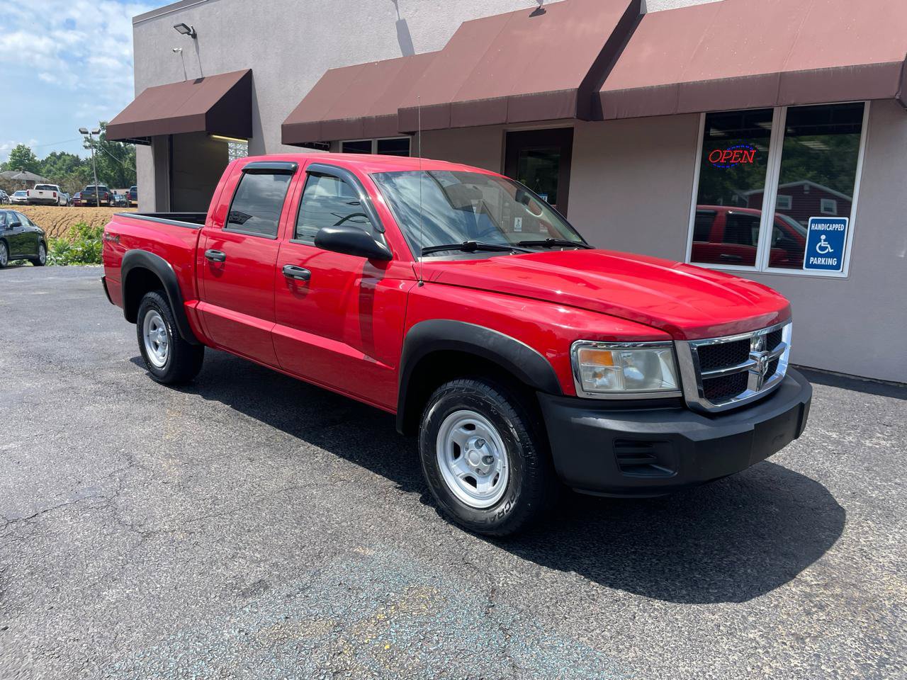 Used 2008 Dodge Dakota ST AWD/4WD image 3