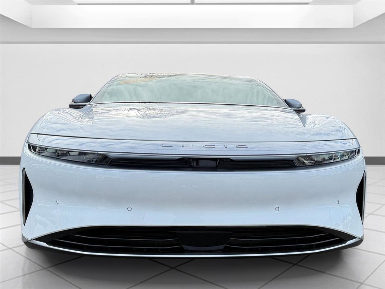 Used 2023 Lucid Air Grand Touring image 10