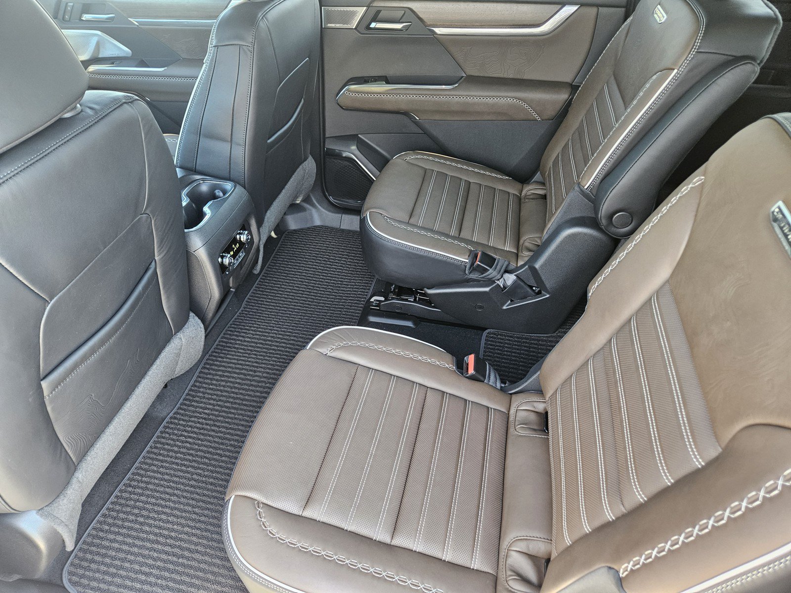 New 2026 GMC Acadia Denali Ultimate FWD image 20