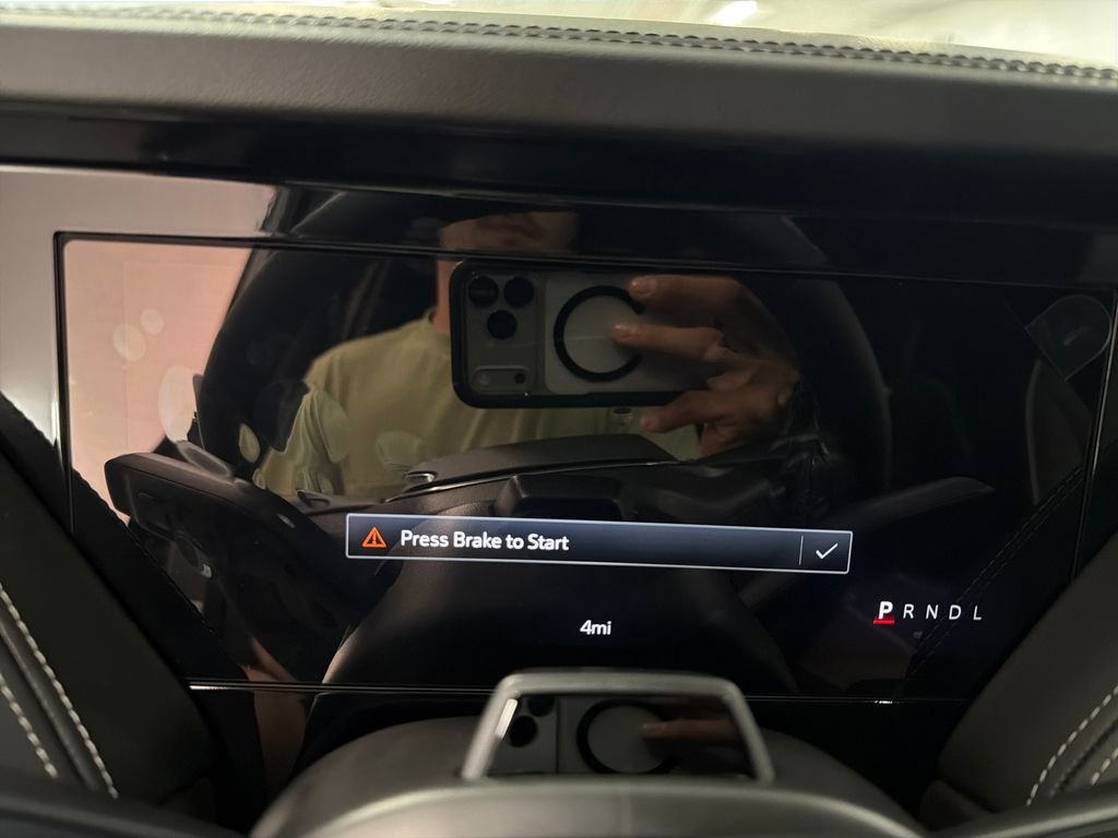 New 2026 GMC Yukon Denali Ultimate AWD/4WD image 15
