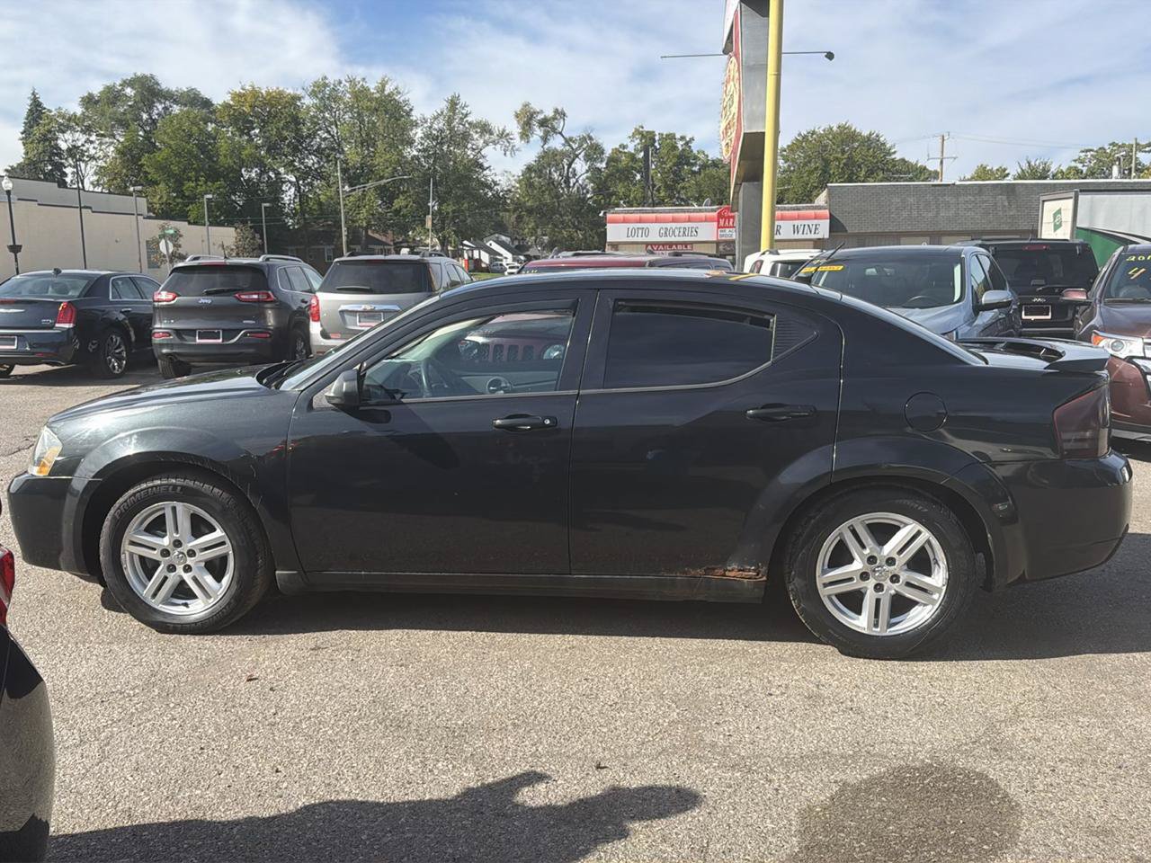 Used 2008 Dodge Avenger SXT w/ Leather Interior Group FWD image 2