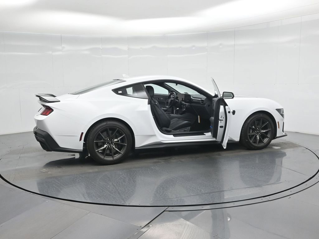 New 2026 Ford Mustang Dark Horse image 4