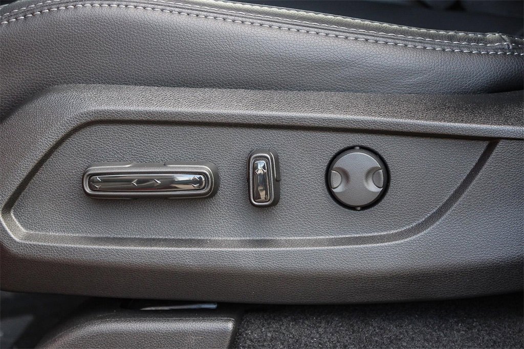 New 2026 Honda Pilot Touring image 18