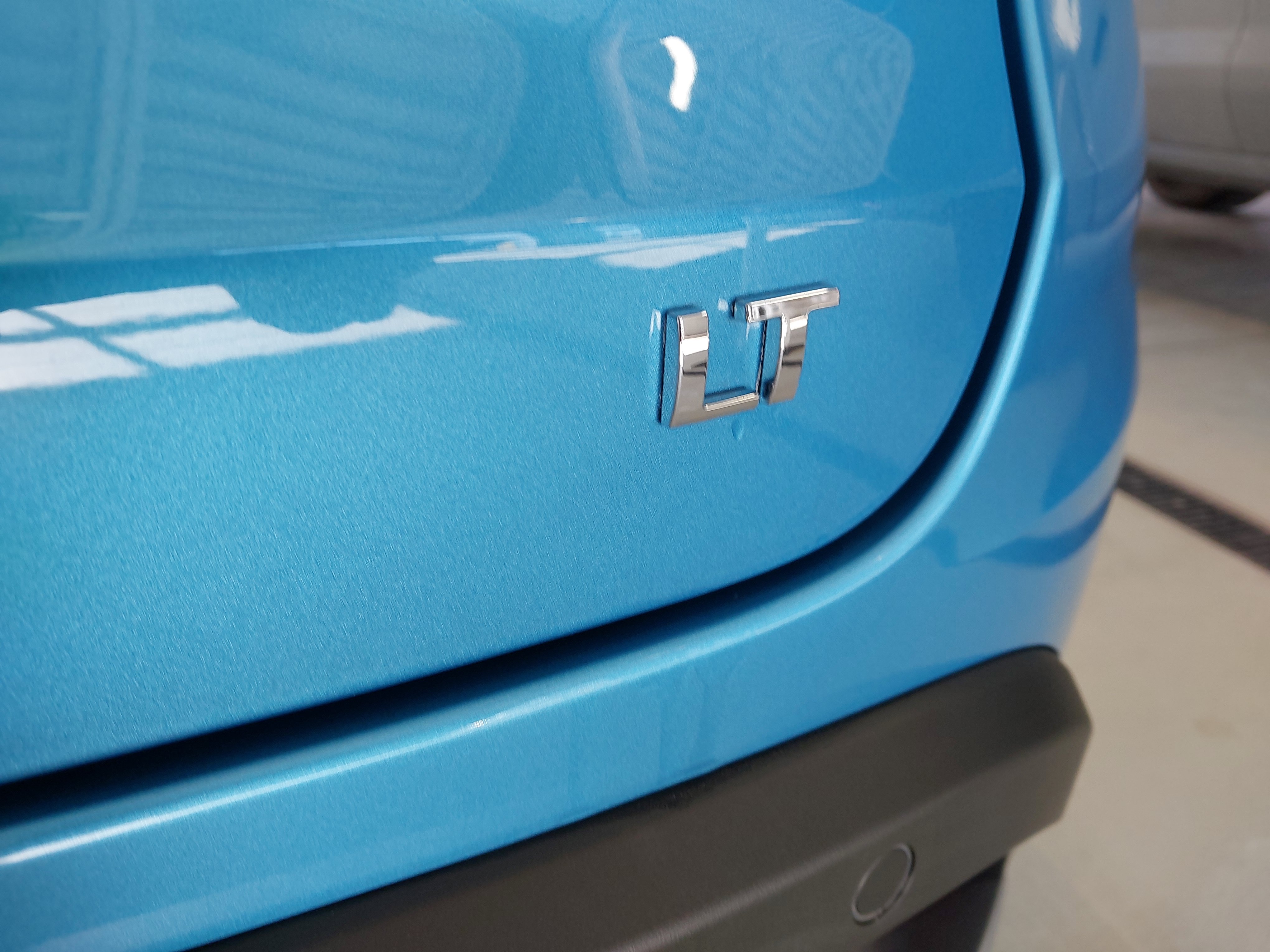 Used 2025 Chevrolet Trax LT w/ Driver Confidence Package FWD image 33