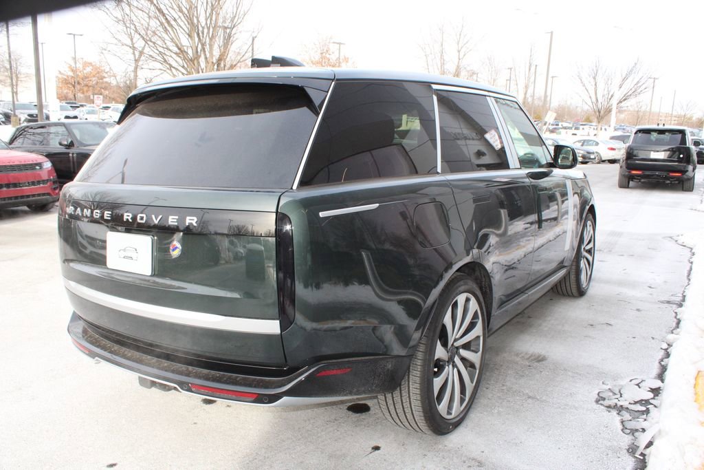 New 2026 Land Rover Range Rover Autobiography image 2