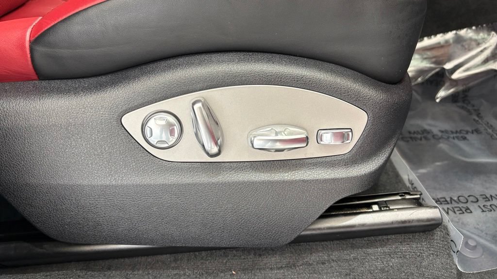 Used 2023 Porsche Macan GTS AWD/4WD image 23