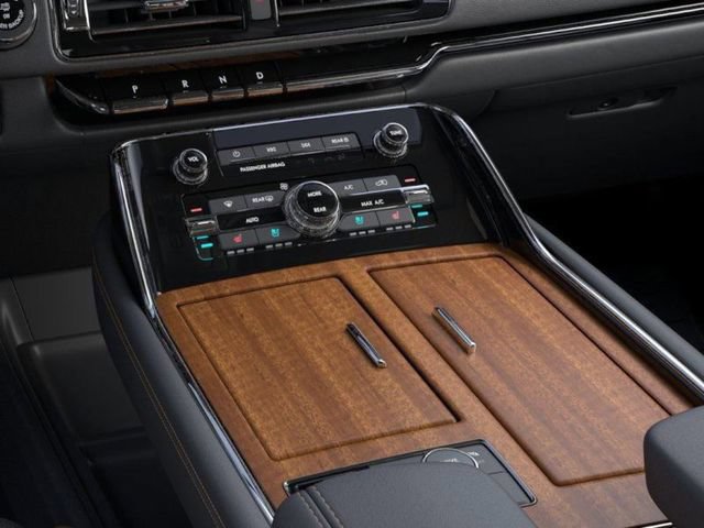 New 2024 Lincoln Navigator Black Label AWD/4WD image 16