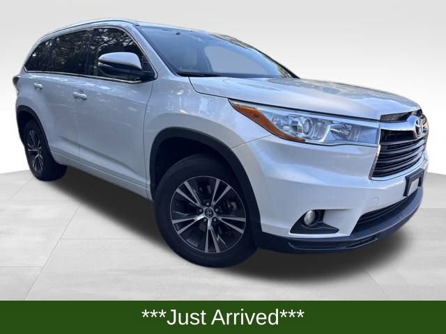 Used 2016 Toyota Highlander XLE