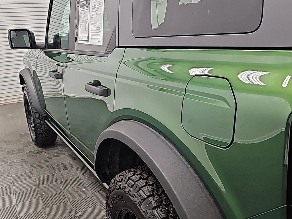 Used 2022 Ford Bronco Black Diamond image 6