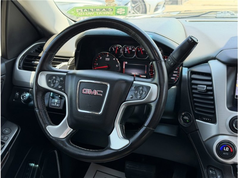 Used 2016 GMC Yukon XL SLT w/ Open Road Package RWD image 42