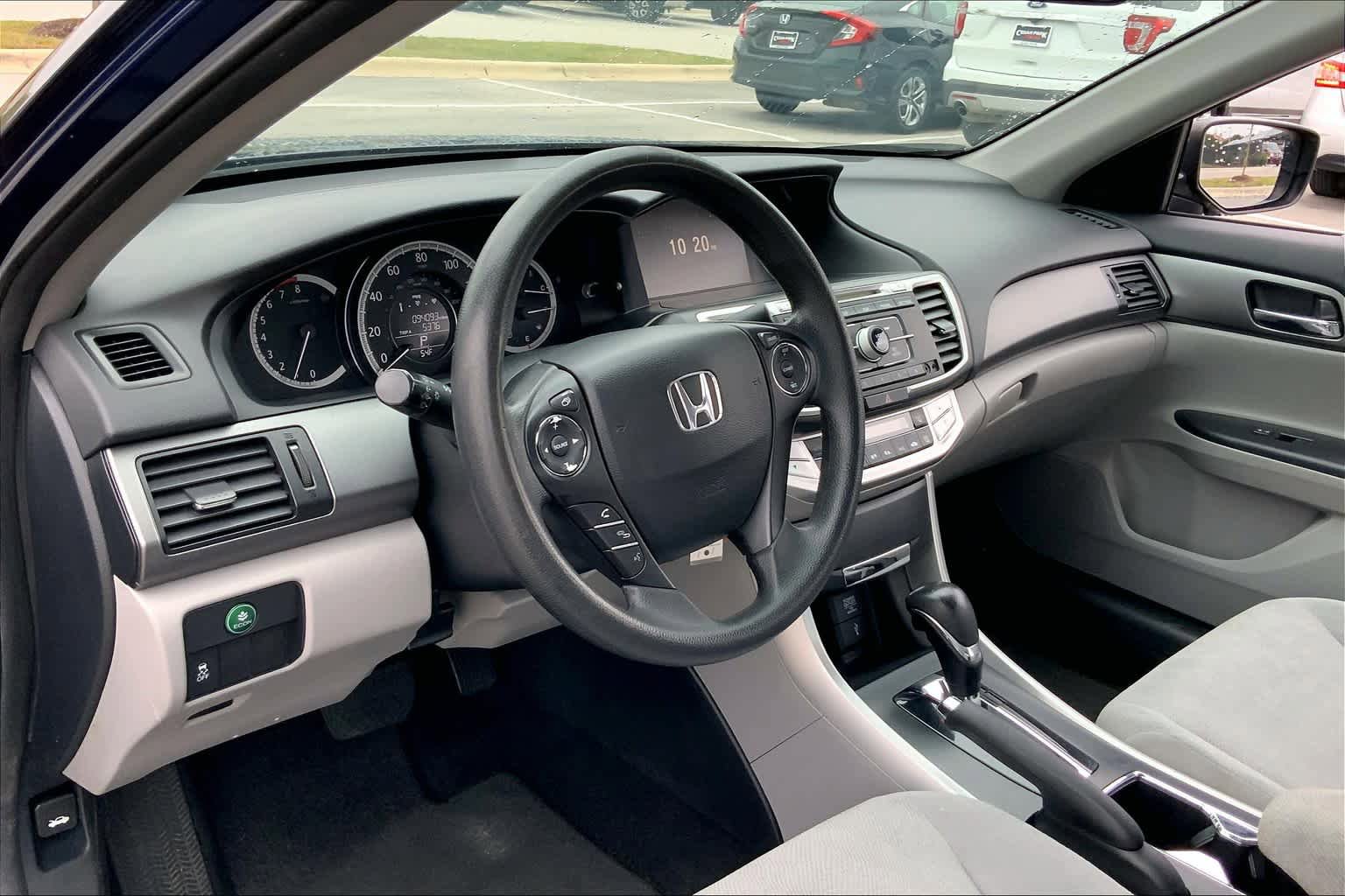 Used 2013 Honda Accord LX image 17