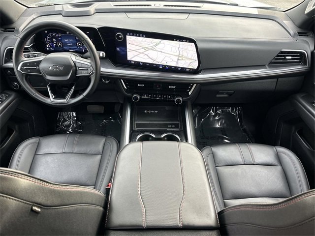 Used 2025 Chevrolet Suburban RST image 19