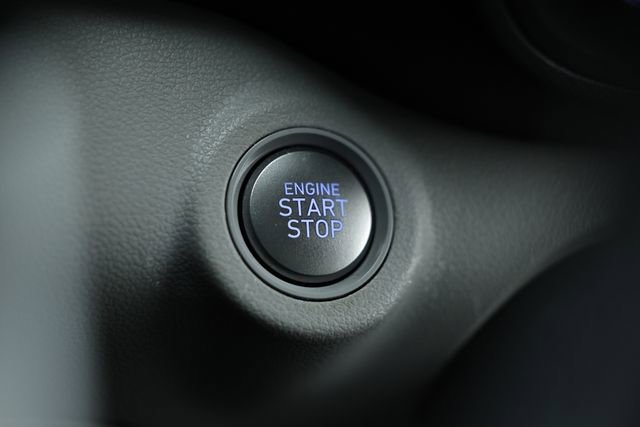 Used 2024 Hyundai Venue SEL image 37