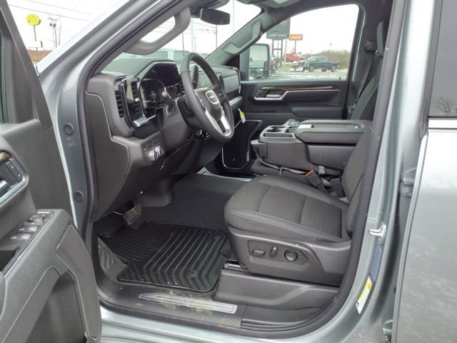 Used 2025 GMC Sierra 2500 SLE w/ SLE Value Package; image 9