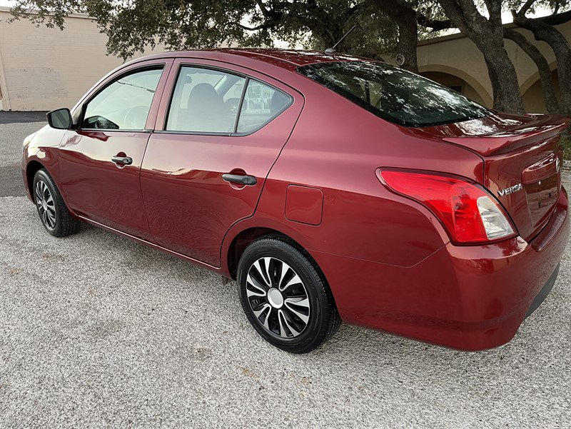 Used 2019 Nissan Versa S Plus image 2