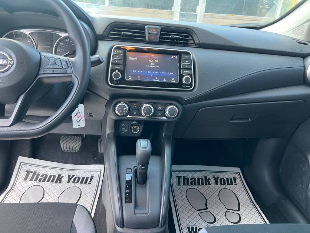 Used 2025 Nissan Versa S w/ Trunk Package FWD image 15