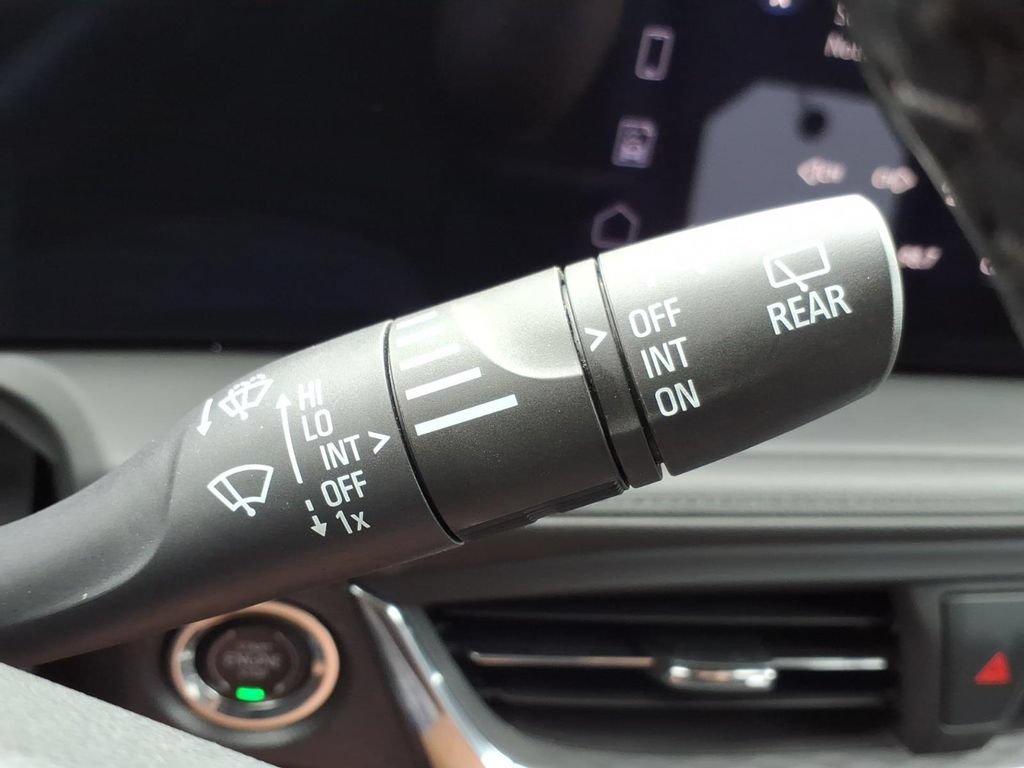 Used 2025 Buick Encore GX Sport Touring FWD image 28