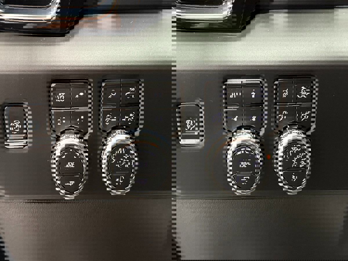 Used 2024 GMC Sierra 2500 Denali w/ Denali Reserve Package image 25