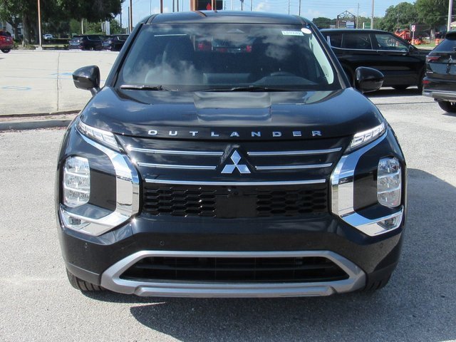 New 2025 Mitsubishi Outlander SE image 7