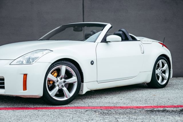 Used 2007 Nissan 350Z Grand Touring RWD image 36