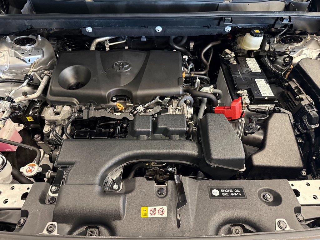 Used 2023 Toyota RAV4 XLE Premium image 24