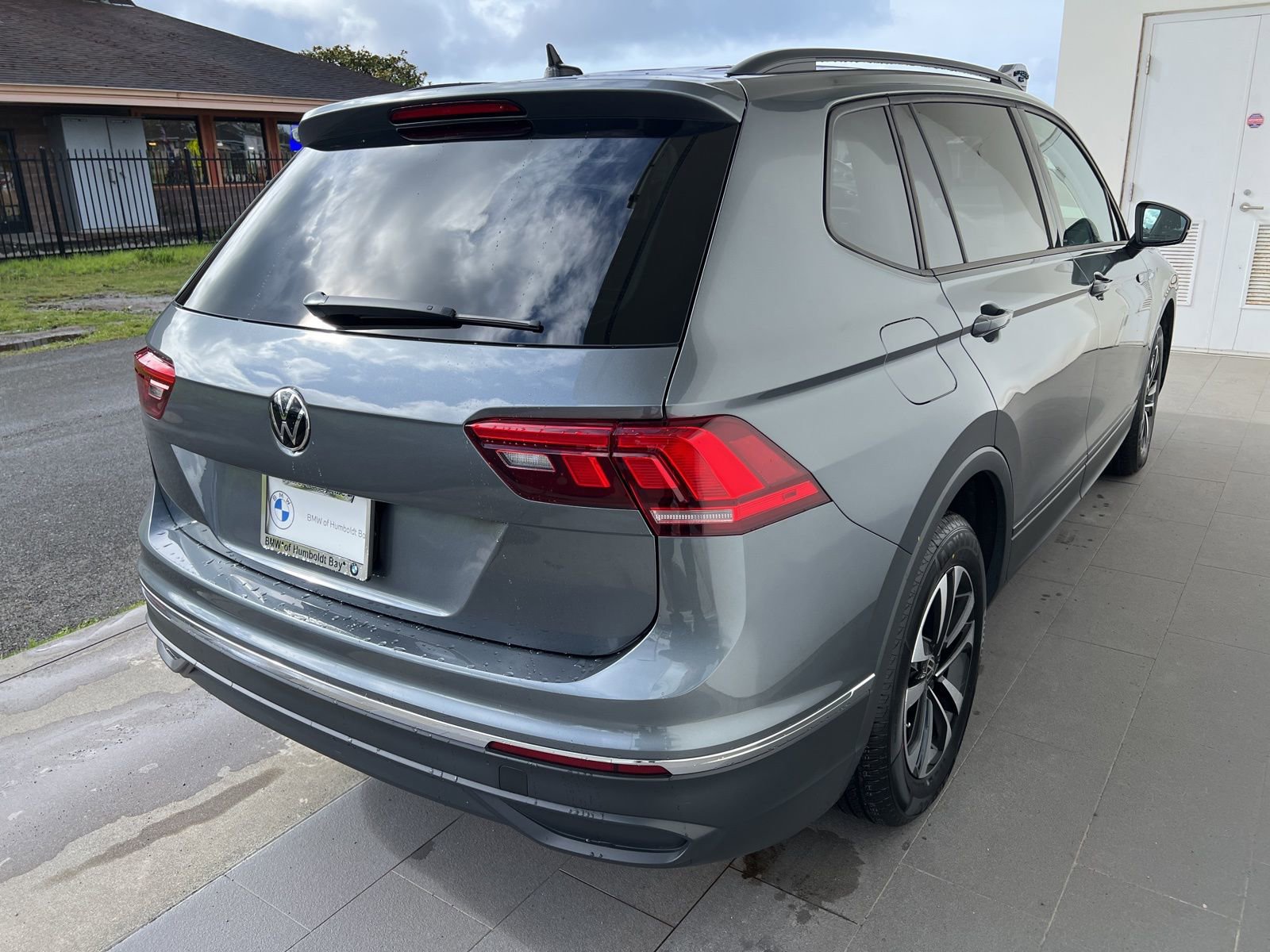 Used 2024 Volkswagen Tiguan S image 6