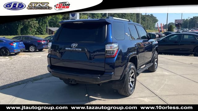 Used 2018 Toyota 4Runner TRD Off-Road Premium AWD/4WD image 7
