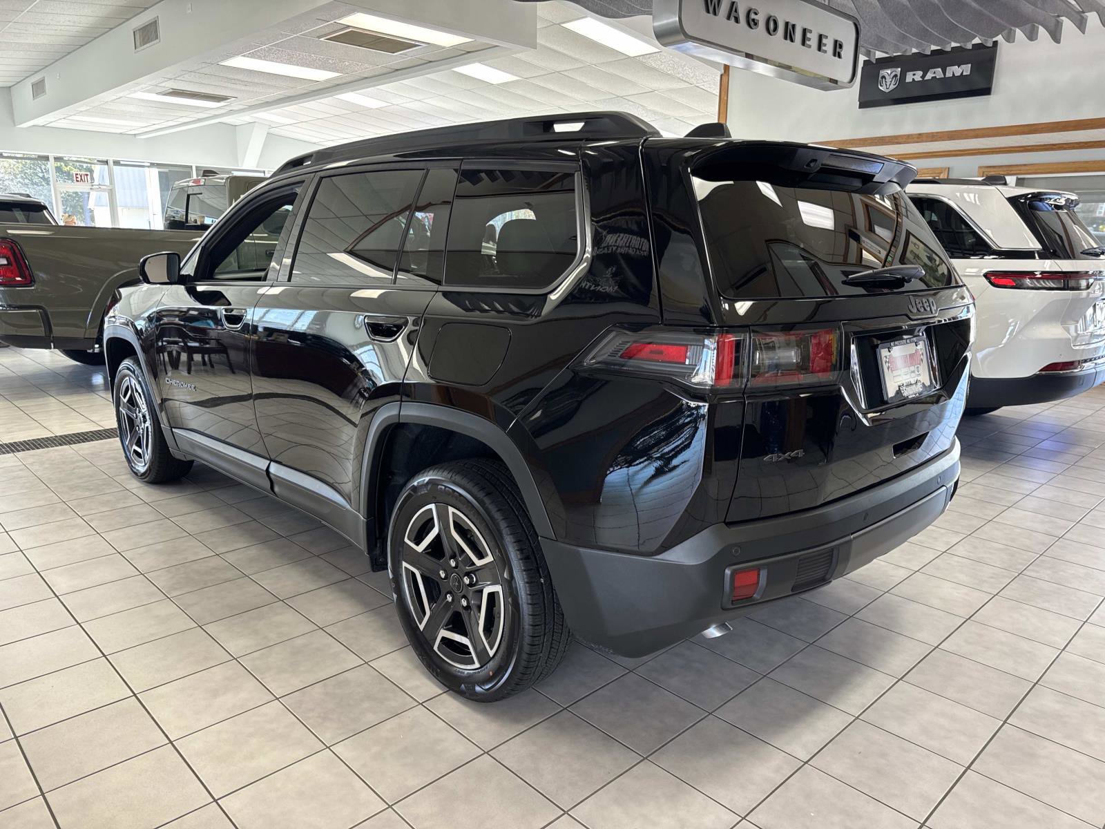 New 2026 Jeep Cherokee Limited AWD/4WD image 4