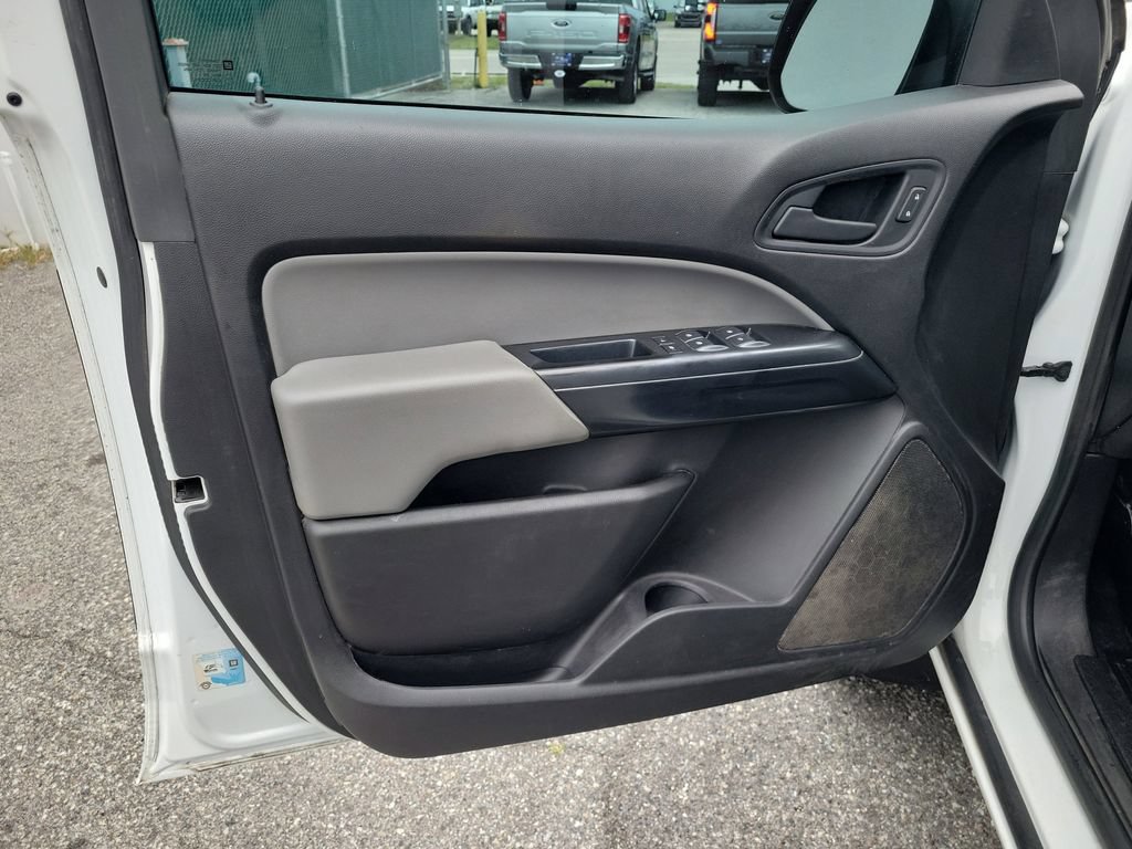 Used 2018 Chevrolet Colorado W/T w/ WT Convenience Package RWD image 19