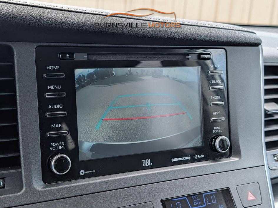 Used 2019 Toyota Sienna SE Premium AWD/4WD image 30