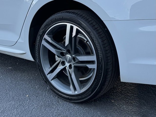 Used 2018 Audi A4 2.0T Ultra Premium Plus w/ Premium Plus Package image 23