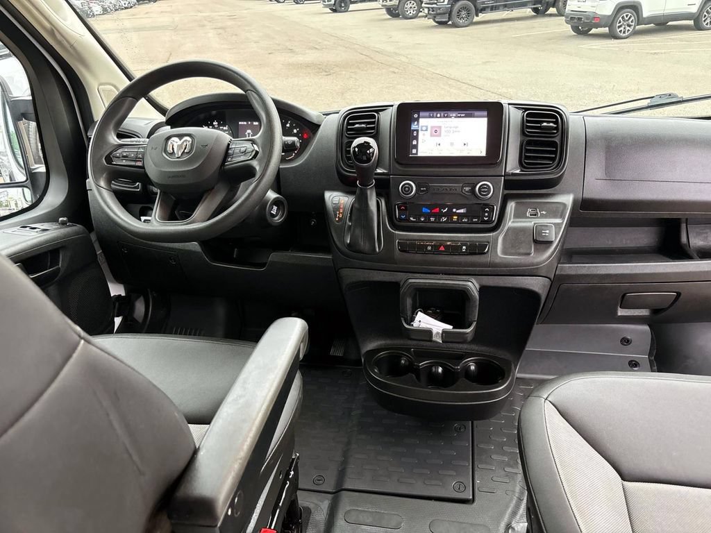 Used 2025 RAM ProMaster 2500 w/ Convenience Group FWD image 12
