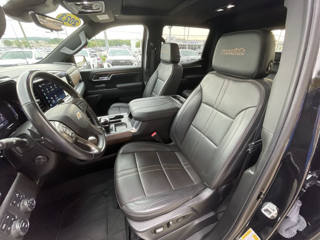 Certified 2023 Chevrolet Silverado 1500 High Country w/ High Country Premium Package AWD/4WD image 20