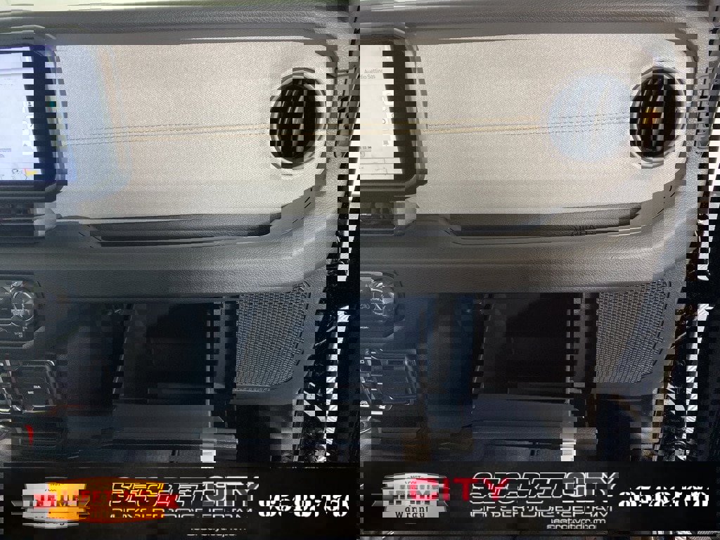 New 2025 Jeep Gladiator Sport image 31