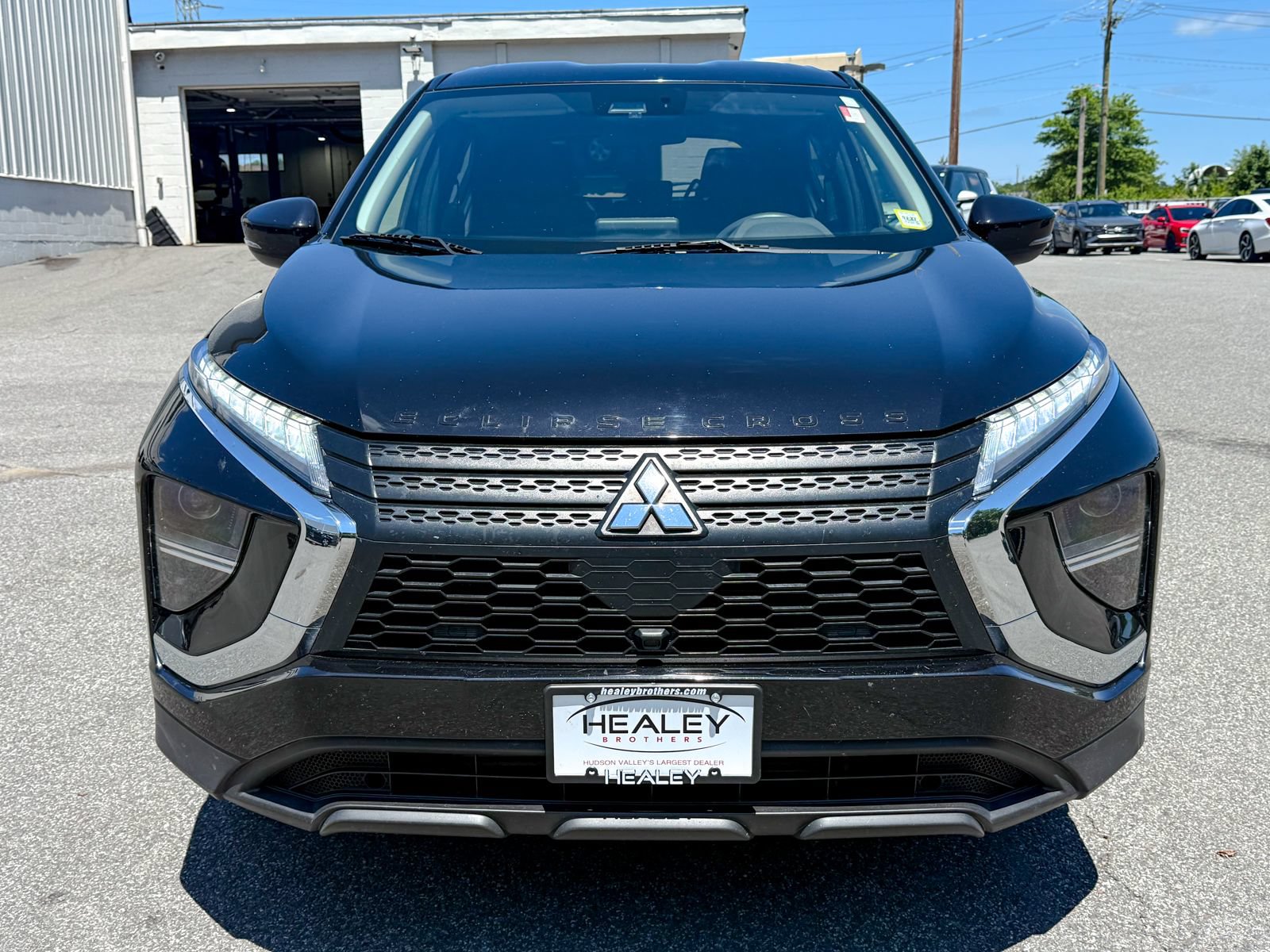 Used 2022 Mitsubishi Eclipse Cross LE AWD/4WD image 2