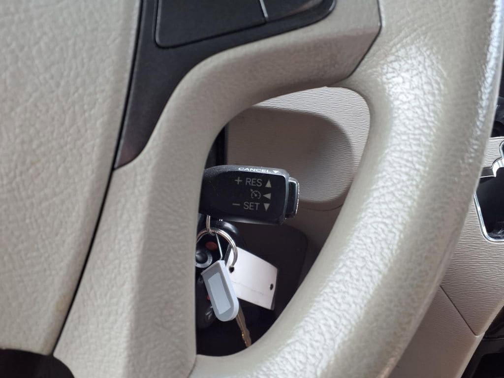 Used 2014 Toyota Sienna LE FWD image 18