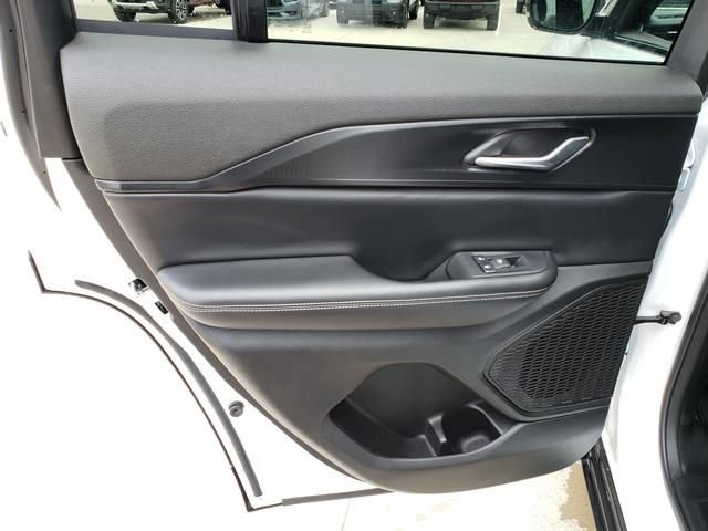 Used 2024 Jeep Grand Cherokee Altitude image 15