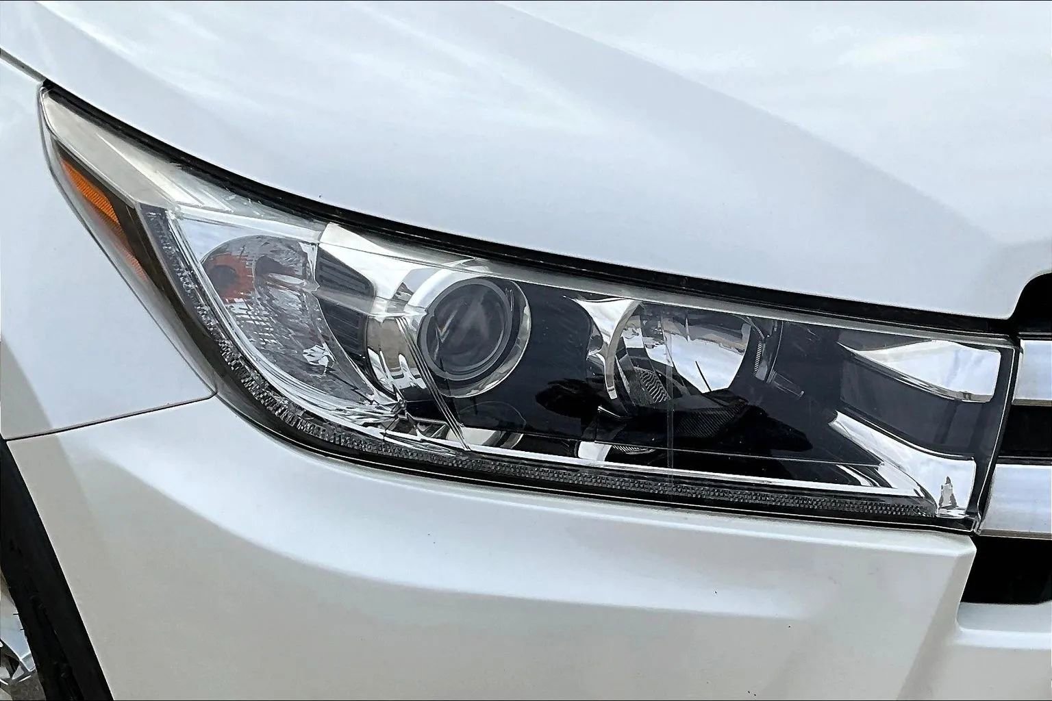 Used 2019 Toyota Highlander Limited AWD/4WD image 30