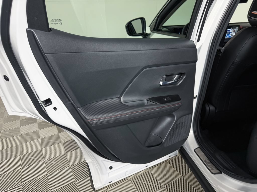Certified 2025 Nissan Kicks SR w/ SR Premium Package AWD/4WD image 45