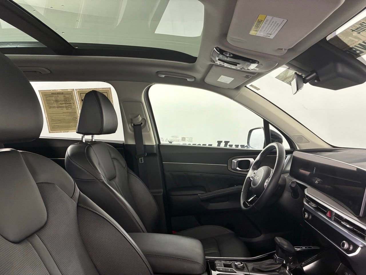 Used 2025 Kia Sorento SX image 39