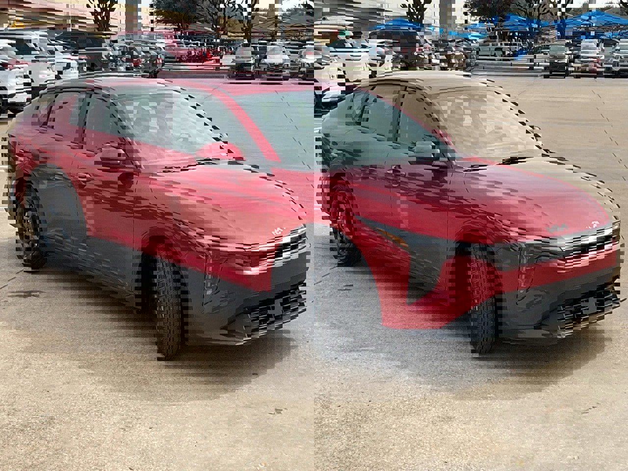 Used 2025 Kia K4 LXS image 4